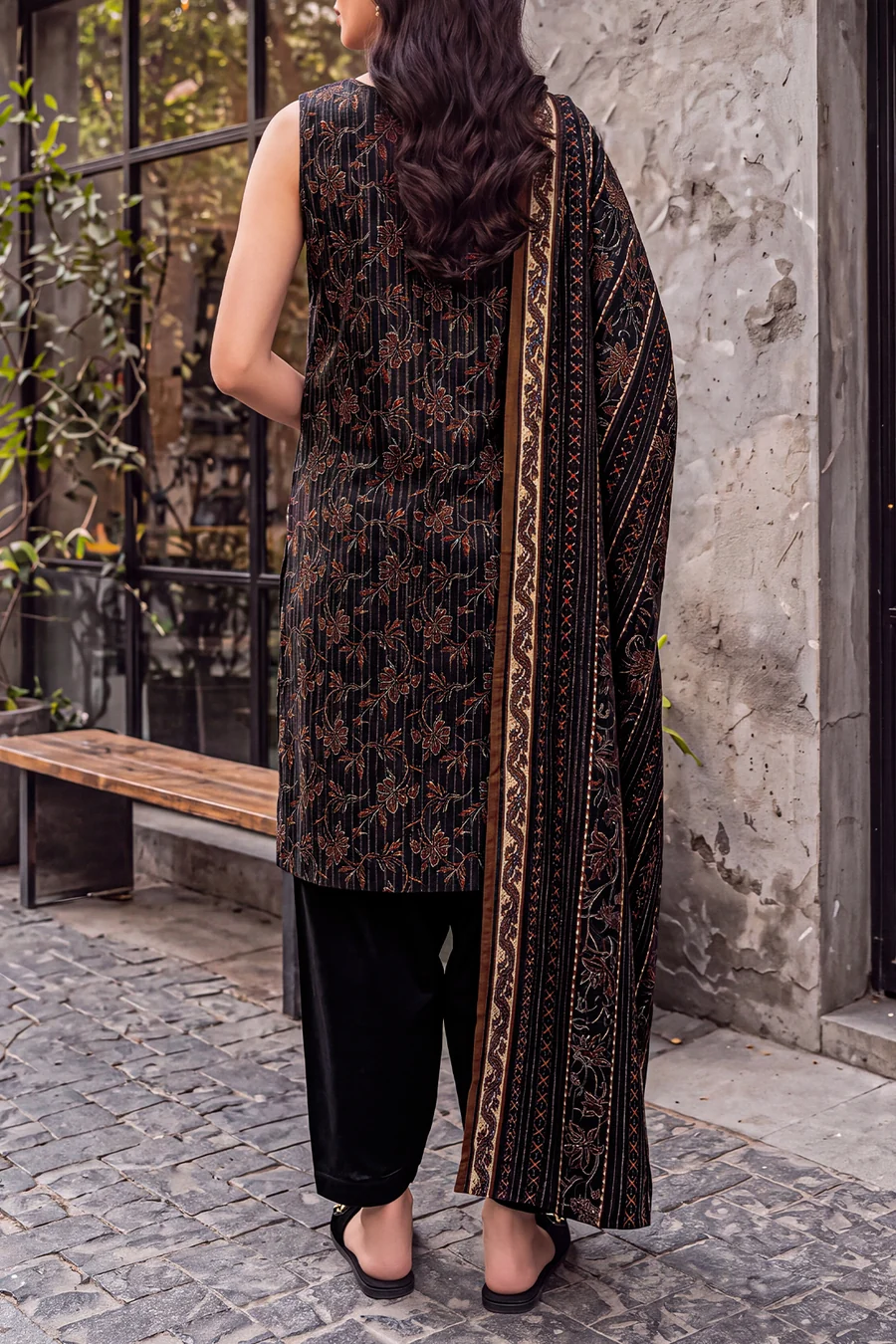 SAYA Premium Printed Khaddar Unstitched 3-Piece Suit – Black (Winter Collection) - Image 4